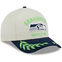 Casquette ajustable New Era 9FORTY A-Frame M-Crown pour homme, couleur crème/bleu marine universitaire, des Seattle Seahawks, draft NFL 2025