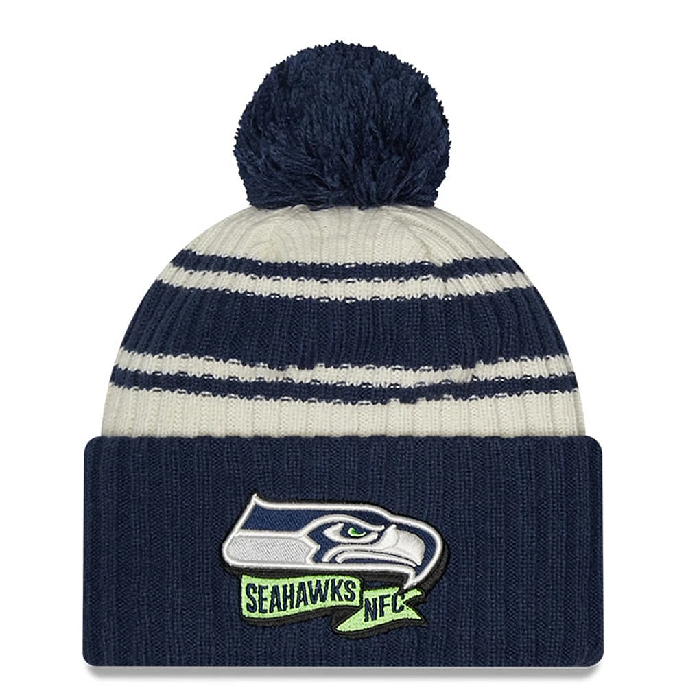 New Era Seattle Seahawks 2022 Sideline crème/bleu marine pour homme - Bonnet sport en tricot à revers avec pompons