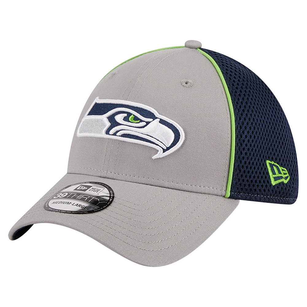 Men's New Era Gray/College Navy Seattle Seahawks Pipe 39THIRTY Flex Hat