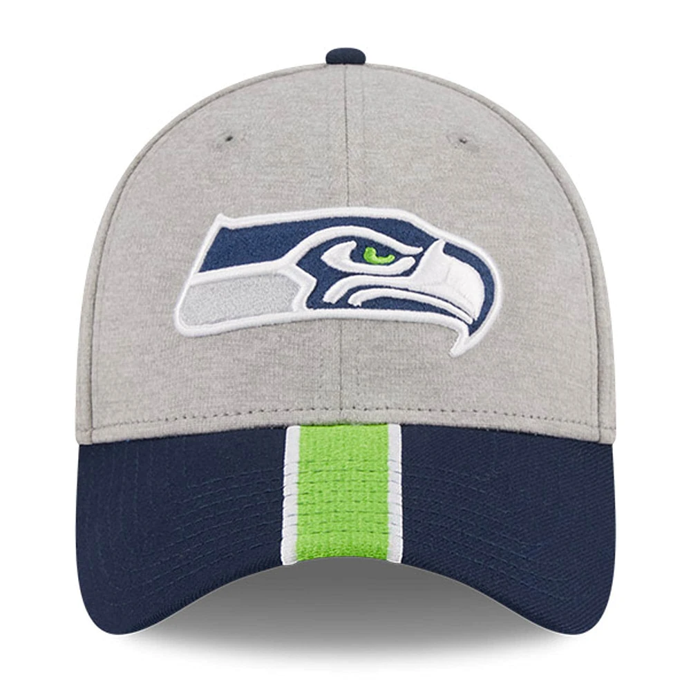 Men's New Era Heather Gray/College Navy Seattle Seahawks Striped 39THIRTY Flex Hat