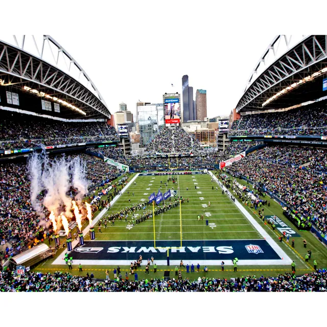 Marshawn Lynch Seattle Seahawks Unsigned NFC Wild Card Run Photograph