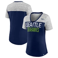 T-shirt à col en V pour femmes Fanatics College bleu marine/gris chiné des Seattle Seahawks Close Quarters