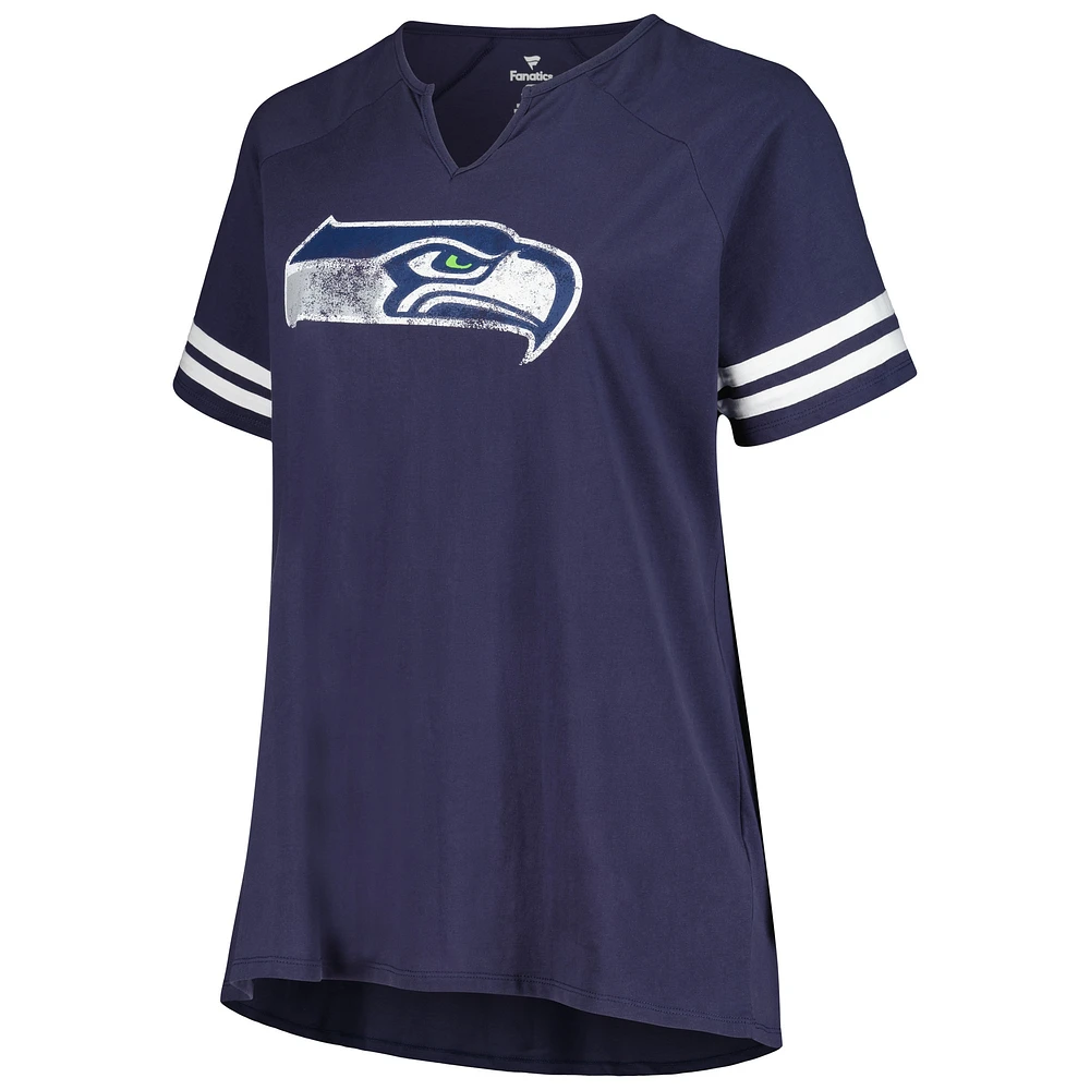 T-shirt à col cranté raglan grande taille pour femmes Fanatics College Navy Seattle Seahawks