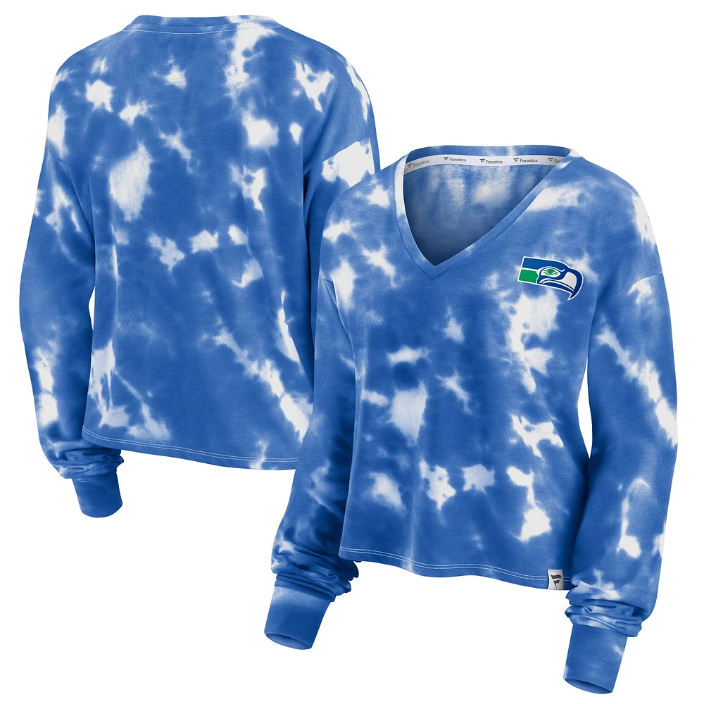 T-shirt à manches longues et col en V Fanatics pour femmes blanc/royal Seattle Seahawks Sport Resort Tie-Dye