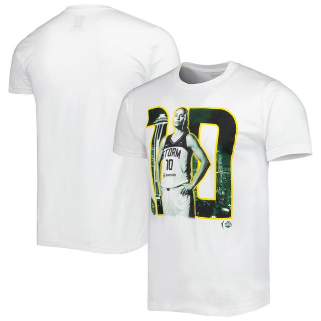 T-shirt unisexe Stadium Essentials Sue Bird Seattle Storm Player Skyline blanc