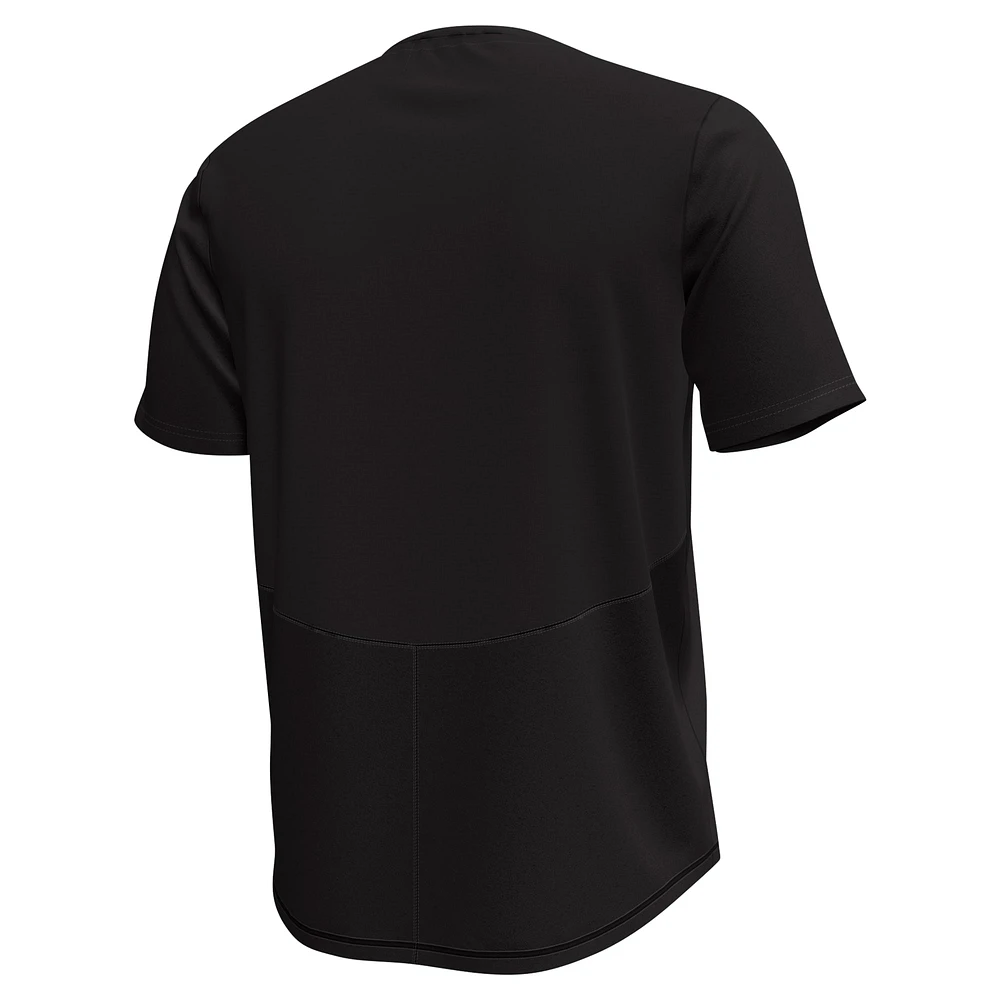 Men's Under Armour Black South Carolina Gamecocks Sideline Knockout T-Shirt