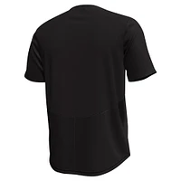 Men's Under Armour Black South Carolina Gamecocks Sideline Knockout T-Shirt