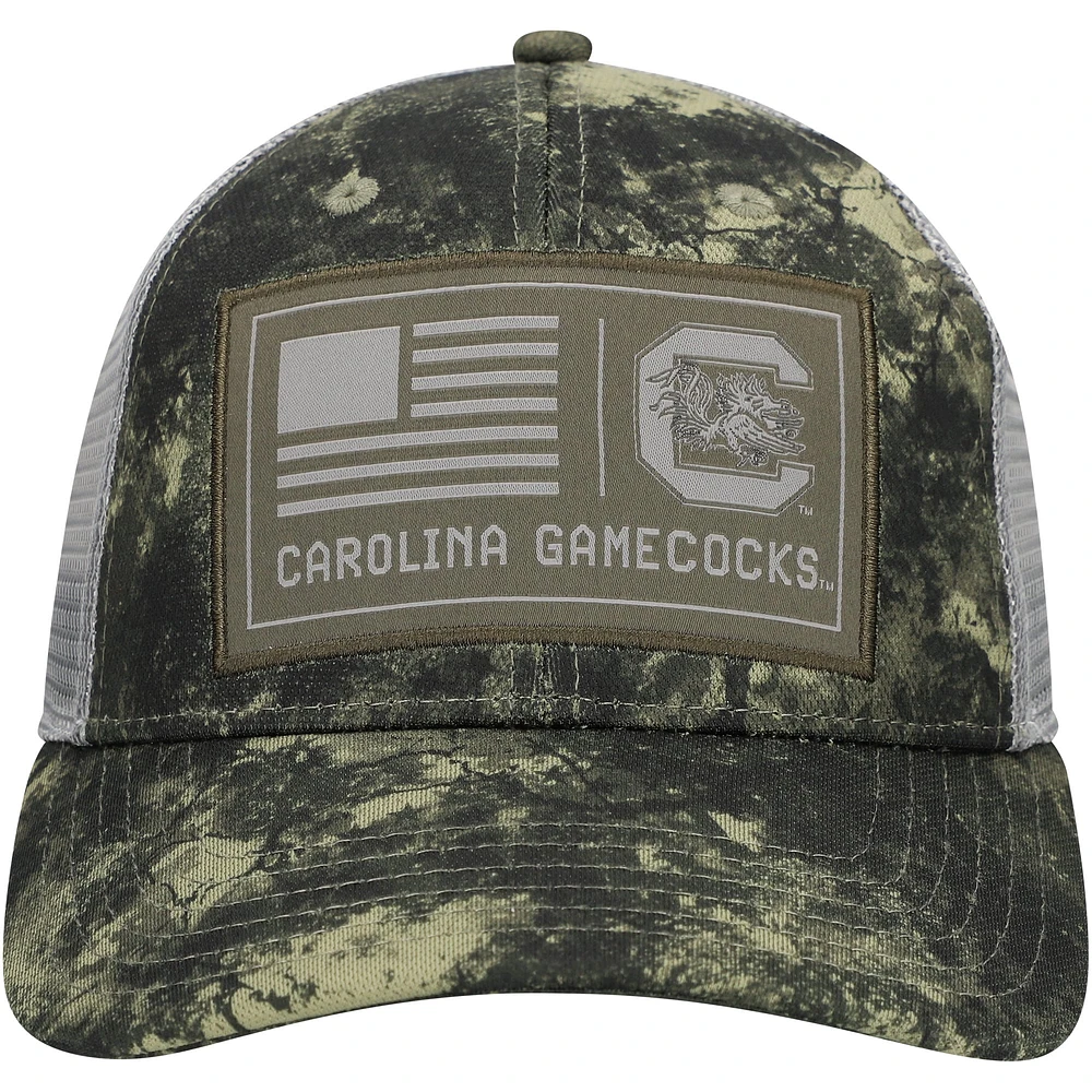 Casquette de camionneur Under Armour Camo South Carolina Gamecocks Freedom Collection Blitzing Performance pour homme