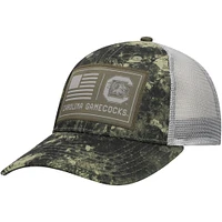 Casquette de camionneur Under Armour Camo South Carolina Gamecocks Freedom Collection Blitzing Performance pour homme