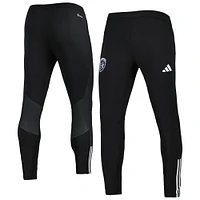 Pantalon d'entraînement Adidas Sporting Kansas City 2023 On-Field Team Crest AEROREADY noir pour homme