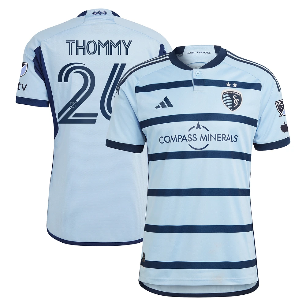 Maillot de joueur authentique Erik Thommy Adidas Sporting Kansas City 2024 Hoops 4.0 bleu clair pour homme