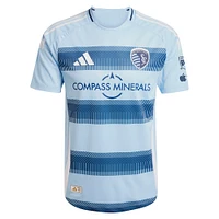 Maillot de joueur authentique adidas Manu Garcia bleu clair Sporting Kansas City One KC pour homme