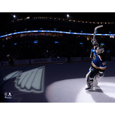 Photographie non signée de Jordan Binnington, membre des St. Louis Blues, célébrant l'après-match