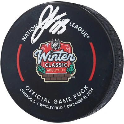 Rondelle de match officielle autographiée par Jordan Kyrou des Blues de St. Louis lors de la Classique hivernale de la LNH 2025