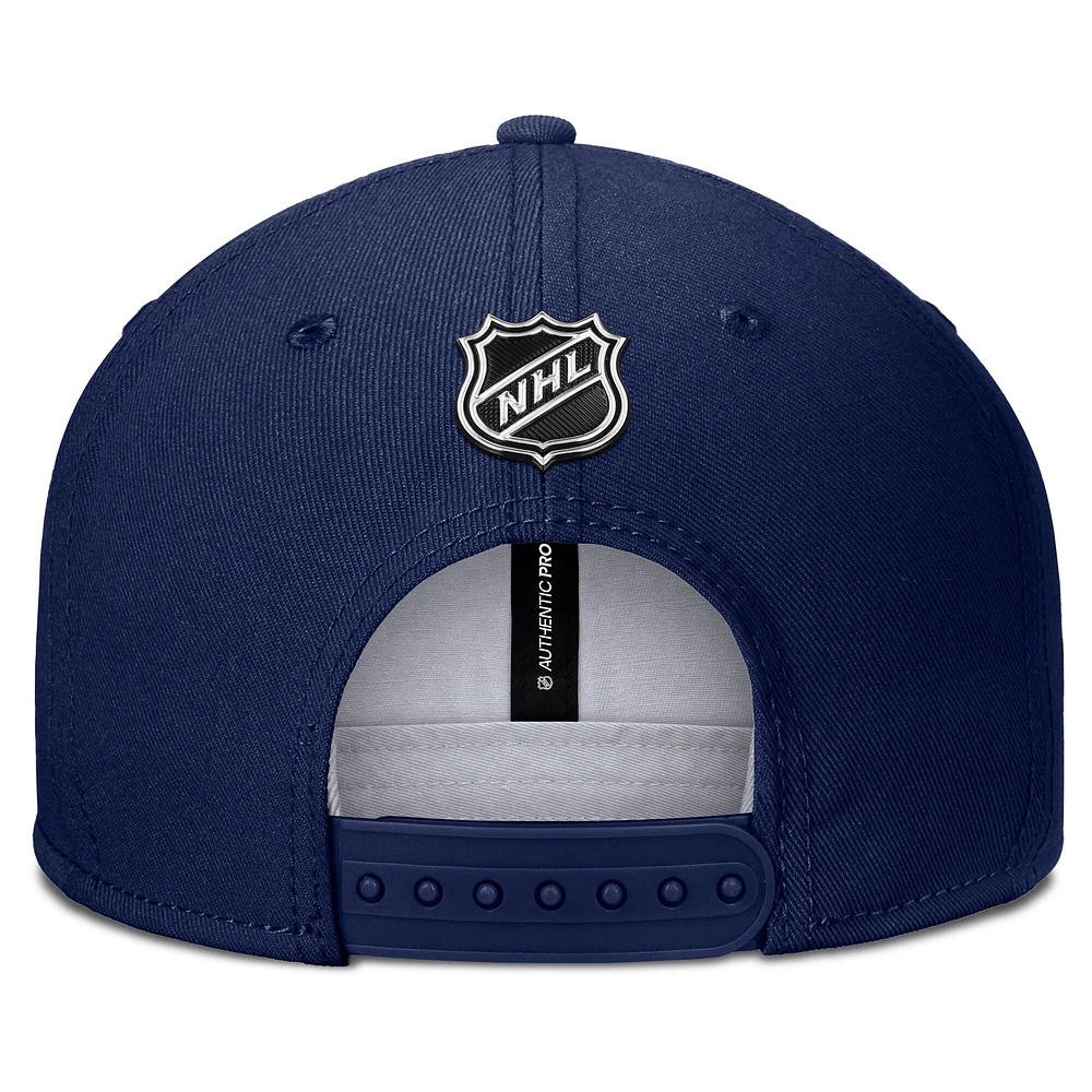 Casquette Snapback authentique Pro Rink des Blues de St. Louis pour hommes Fanatics bleu marine