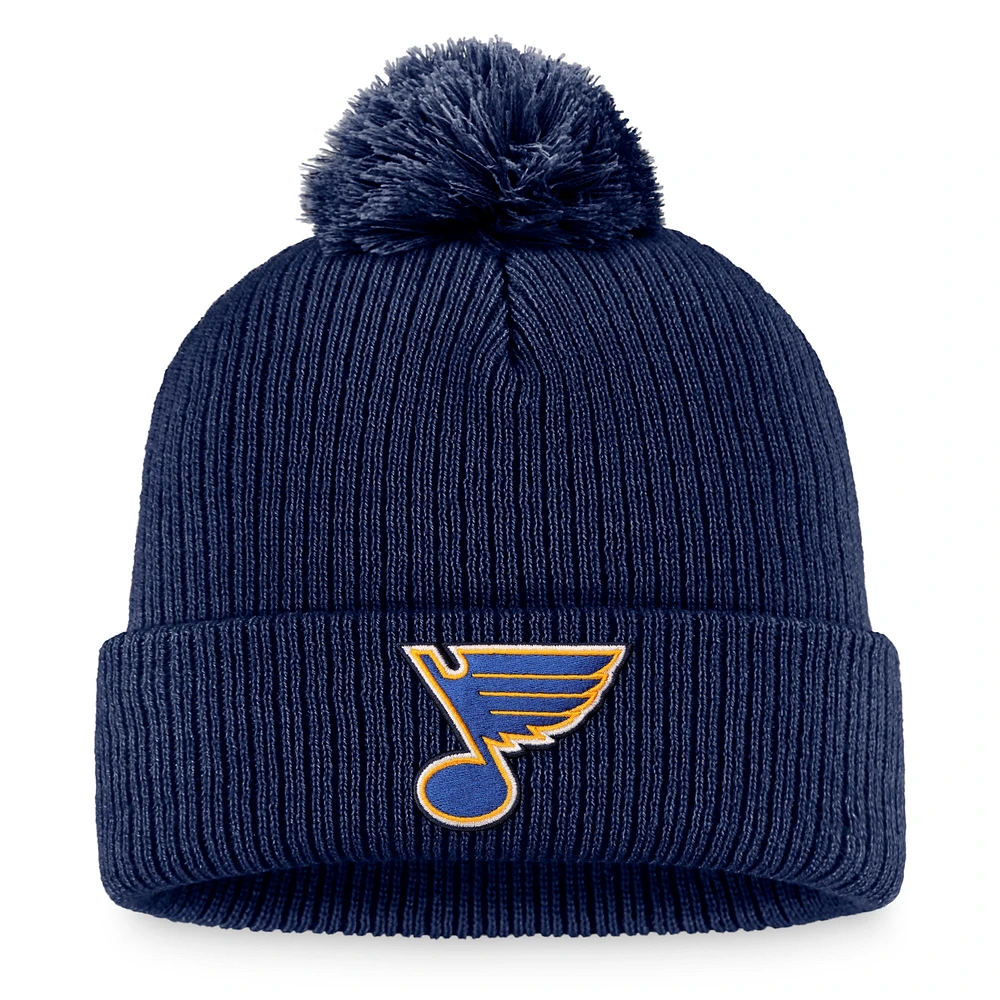 Bonnet en tricot à revers avec logo principal Fanatics Navy St. Louis Blues Core pour hommes avec pompon