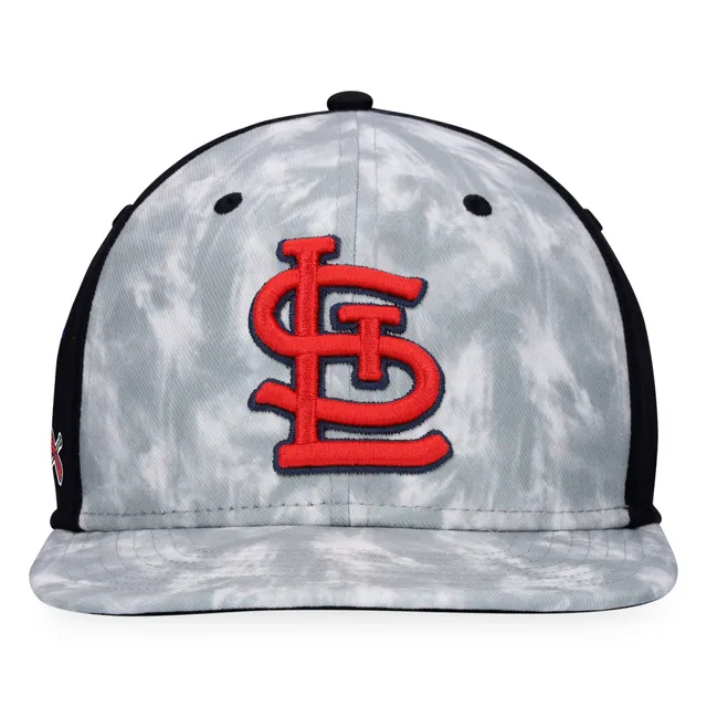 Lids St. Louis Cardinals Majestic Smoke Dye Snapback Hat - Gray