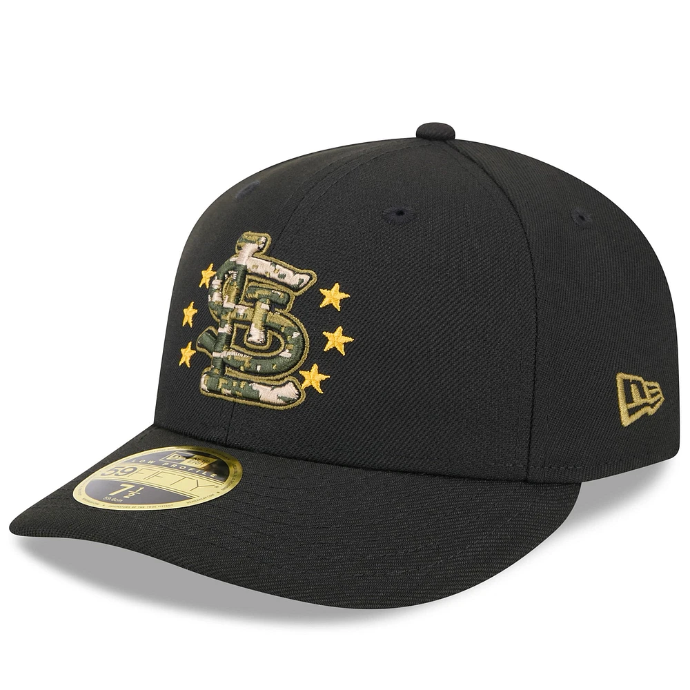 Casquette ajustée 59FIFTY à profil bas pour la Journée des Forces armées 2024 Cardinals de Saint-Louis New Era noire