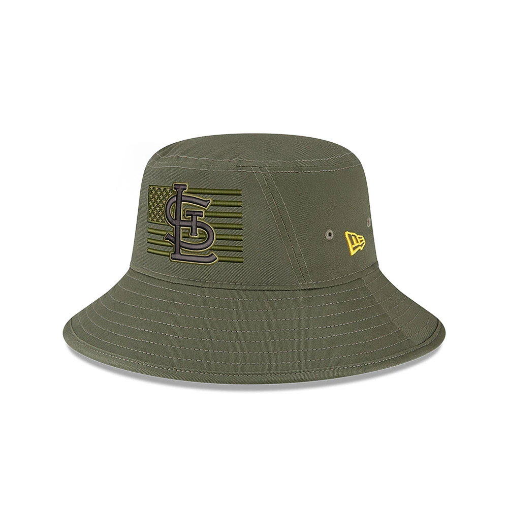 Chapeau bob vert St. Louis Cardinals 2023 Armed Forces Day New Era pour homme