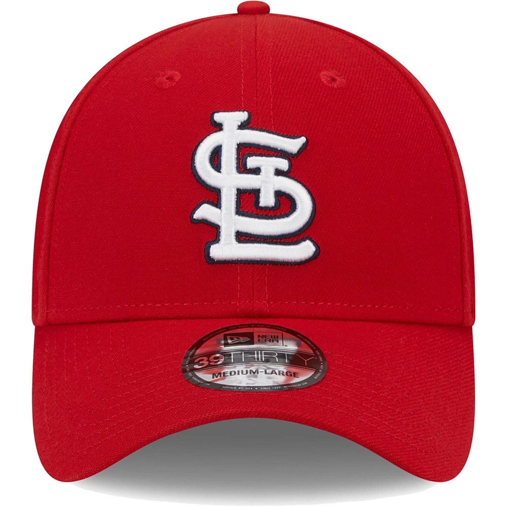 Casquette Flex 39THIRTY pour homme New Era Red St. Louis Cardinals 2023 MLB World Tour: London Series Flag