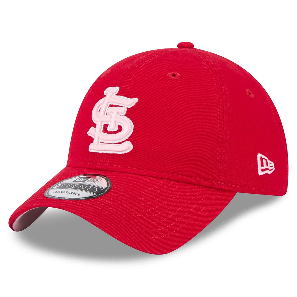 Casquette réglable 9TWENTY pour la fête des mères des Cardinals de Saint-Louis 2024 New Era rouge pour hommes