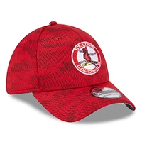 Men's New Era Red St. Louis Cardinals 2025 MLB Clubhouse 39THIRTY Flex Hat