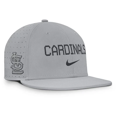 Men's Nike Gray St. Louis Cardinals True Performance Fitted Hat