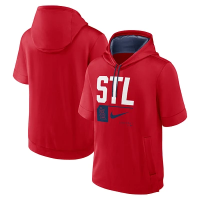 Sweat à capuche manches courtes Nike St. Louis Cardinals Tri-Code Lockup rouge pour homme