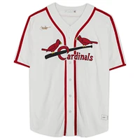 Maillot réplique blanc dédicacé par Ozzie Smith des Cardinals de St. Louis de la collection Nike Cooperstown avec inscription « HOF 2002 »