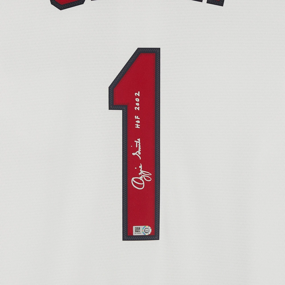 Maillot réplique blanc dédicacé par Ozzie Smith des Cardinals de St. Louis de la collection Nike Cooperstown avec inscription « HOF 2002 »