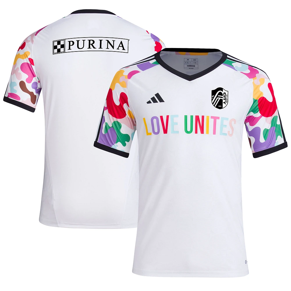 Haut d'avant-match St. Louis City SC 2023 Pride adidas blanc pour homme