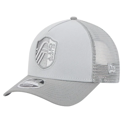 Casquette camionneur ajustable New Era grise St. Louis City SC Color Pack 9FORTY M-Crown A-Frame pour homme