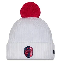 Bonnet tricoté à revers et pompon St. Louis City SC 2025 Jersey Hook pour homme New Era blanc