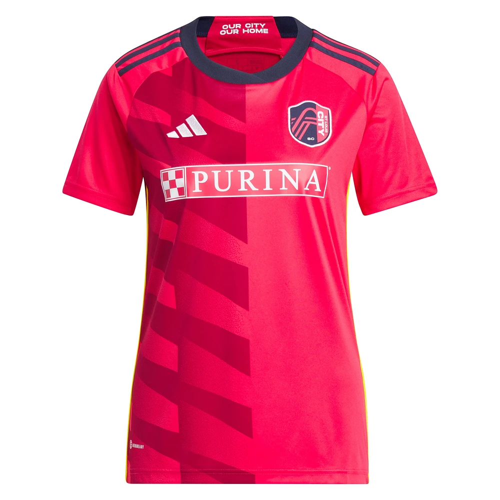 Maillot de joueur réplique adidas Aziel Jackson St. Louis City SC 2024 The Spirit Kit pour femme rouge