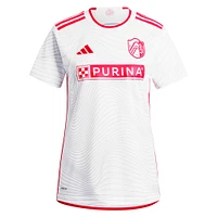 Maillot de joueur réplique adidas Eduard Löwen blanc St. Louis City SC 2024 The Confluence Kit pour femme