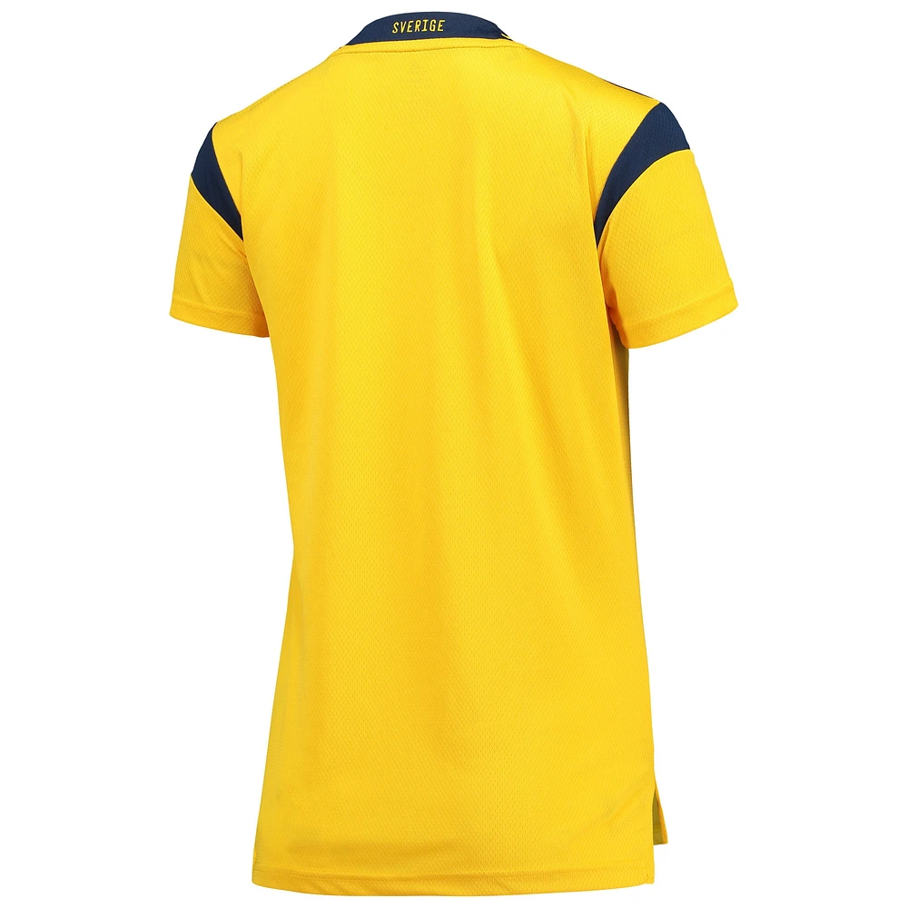 Maillot réplique de l'équipe nationale Suède adidas 2022 pour femme, jaune