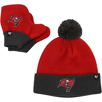 Bonnet en tricot à revers Bam Bam pour bébé '47 rouge/étain Tampa Bay Buccaneers avec pompon et ensemble de mitaines