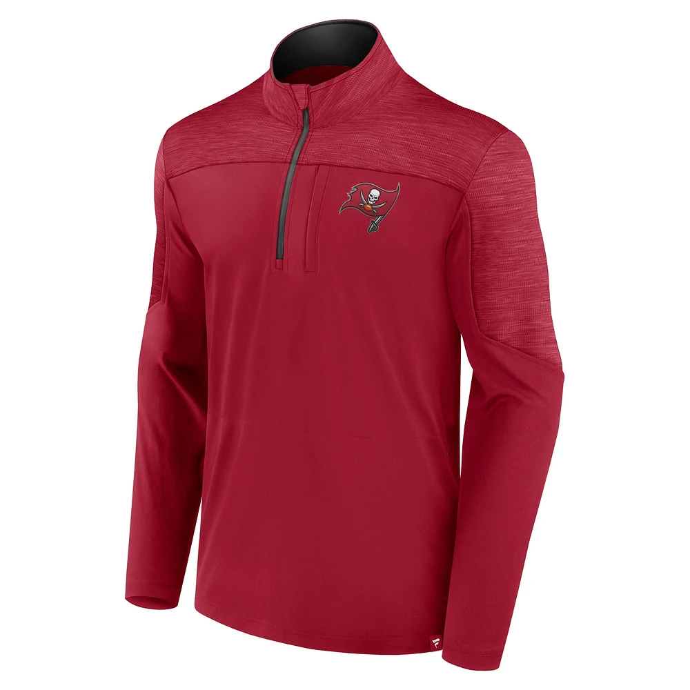 Men's Fanatics Red Tampa Bay Buccaneers Defender Half-Zip Top