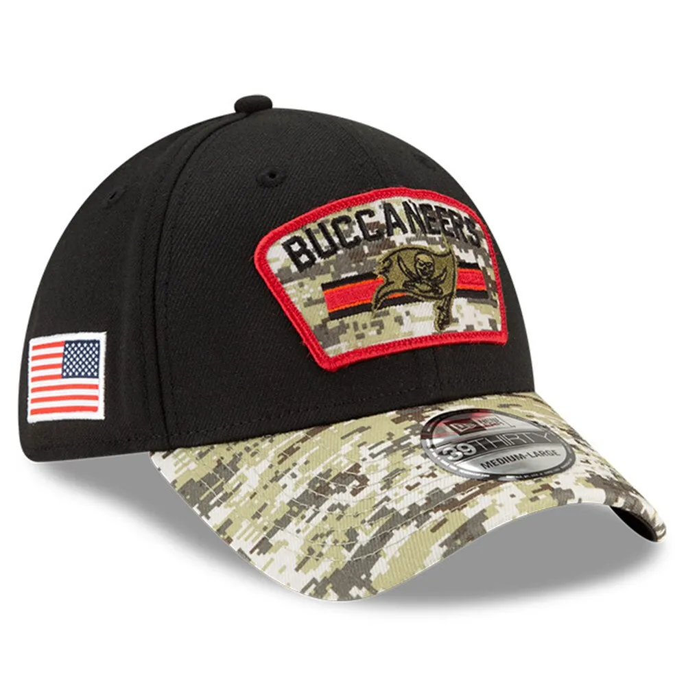 Casquette 39THIRTY Flex Hat pour homme New Era noir/camouflage Tampa Bay Buccaneers 2021 Salute To Service