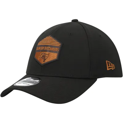 Tampa Bay Buccaneers New Era Gulch 39THIRTY Flex Hat - Black