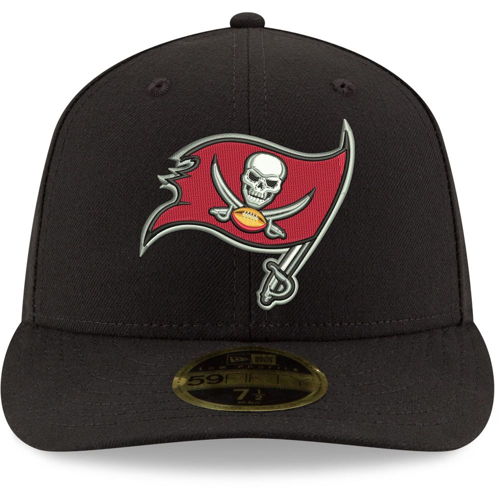 Men's New Era Red Tampa Bay Buccaneers Omaha Low Profile 59FIFTY Fitted  Team Hat