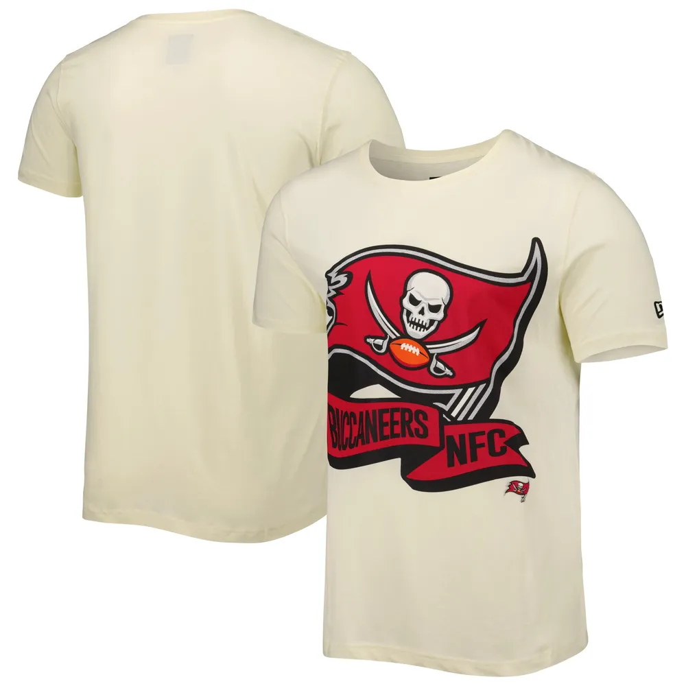 Lids Tampa Bay Buccaneers New Era Sideline Chrome T-Shirt - Cream