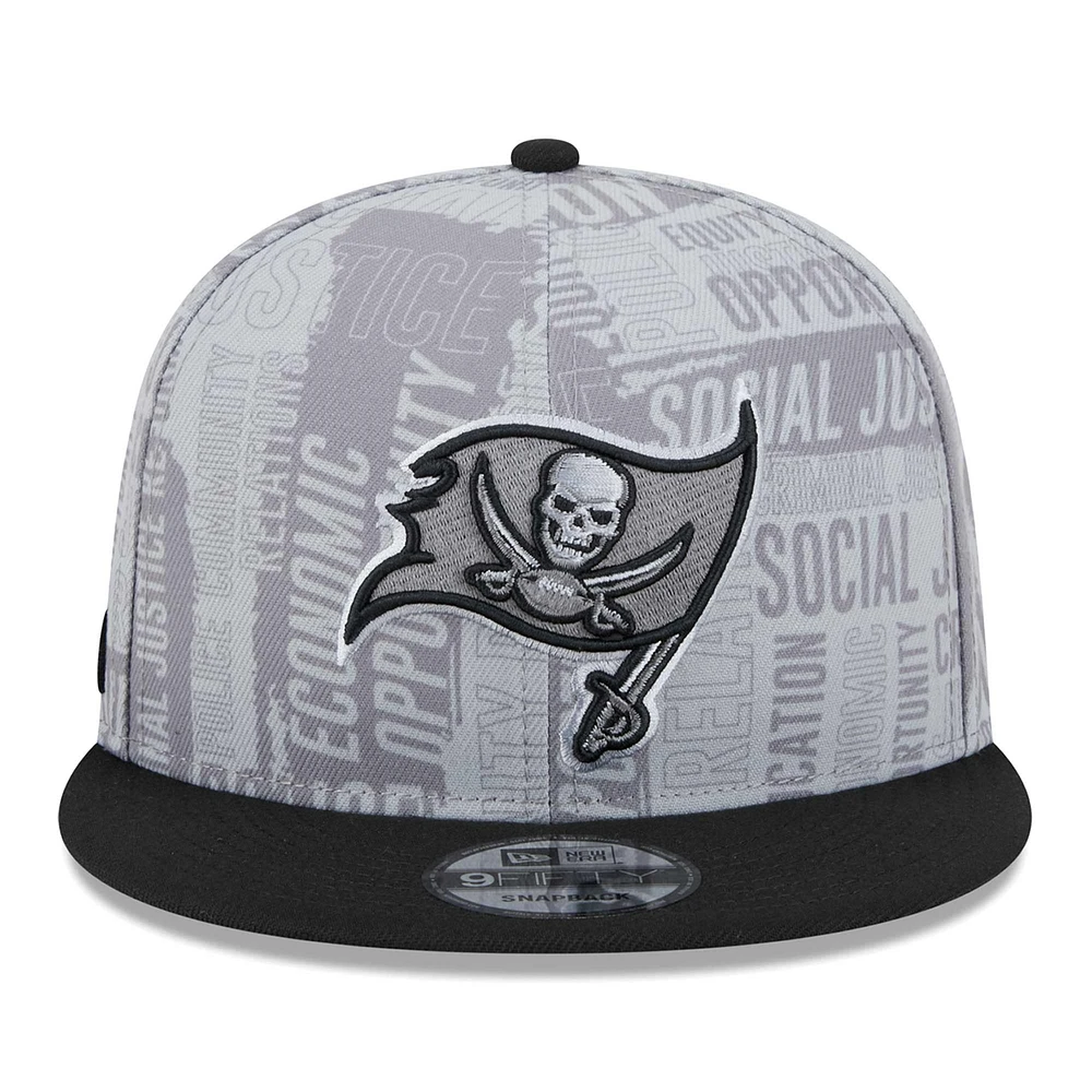 Casquette Snapback 9FIFTY Tampa Bay Buccaneers Inspire Change New Era pour hommes, gris/noir