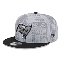 Casquette Snapback 9FIFTY Tampa Bay Buccaneers Inspire Change New Era pour hommes, gris/noir