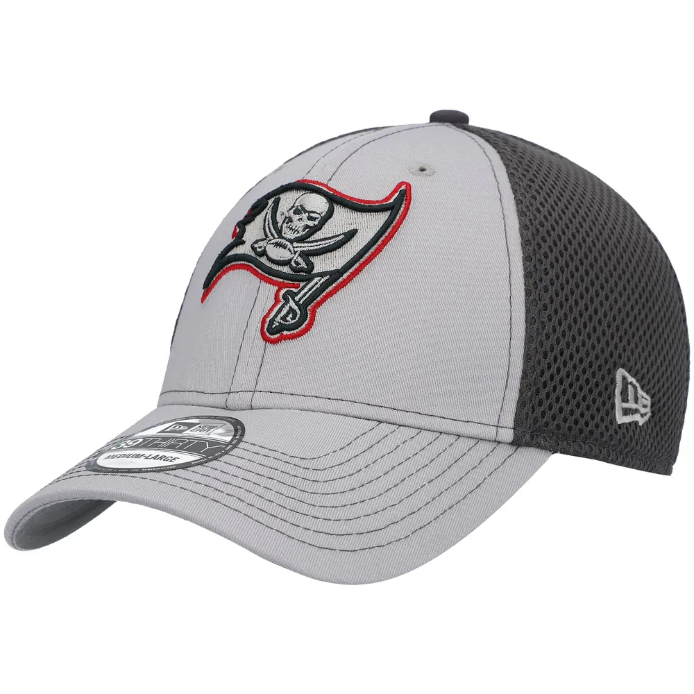 New Era Men's Gray Tampa Bay Buccaneers Team Neo 39THIRTY Flex Hat