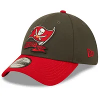 Tampa Bay Buccaneers New Era 2022 Sideline 39THIRTY Coaches Flex Hat - Red