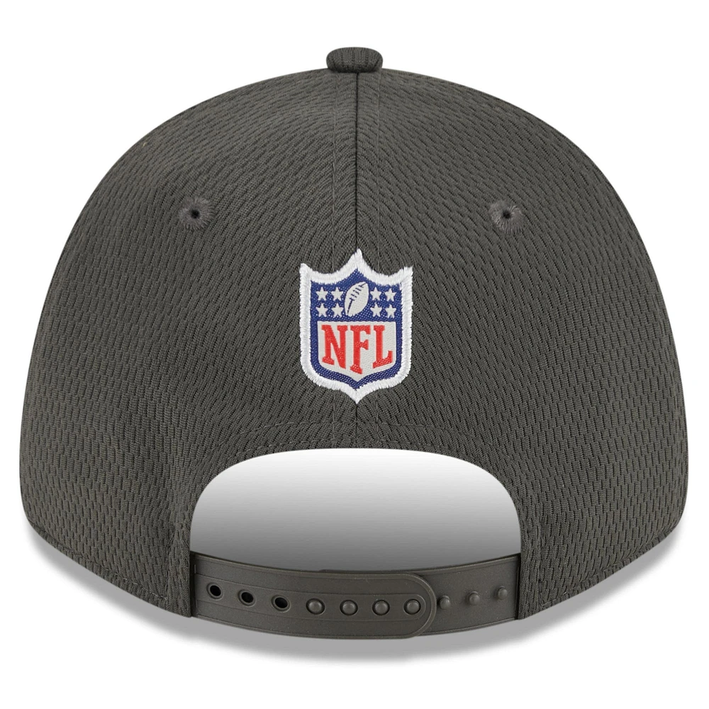 Casquette réglable New Era Tampa Bay Buccaneers 2023 NFL Training Camp 9FORTY pour homme