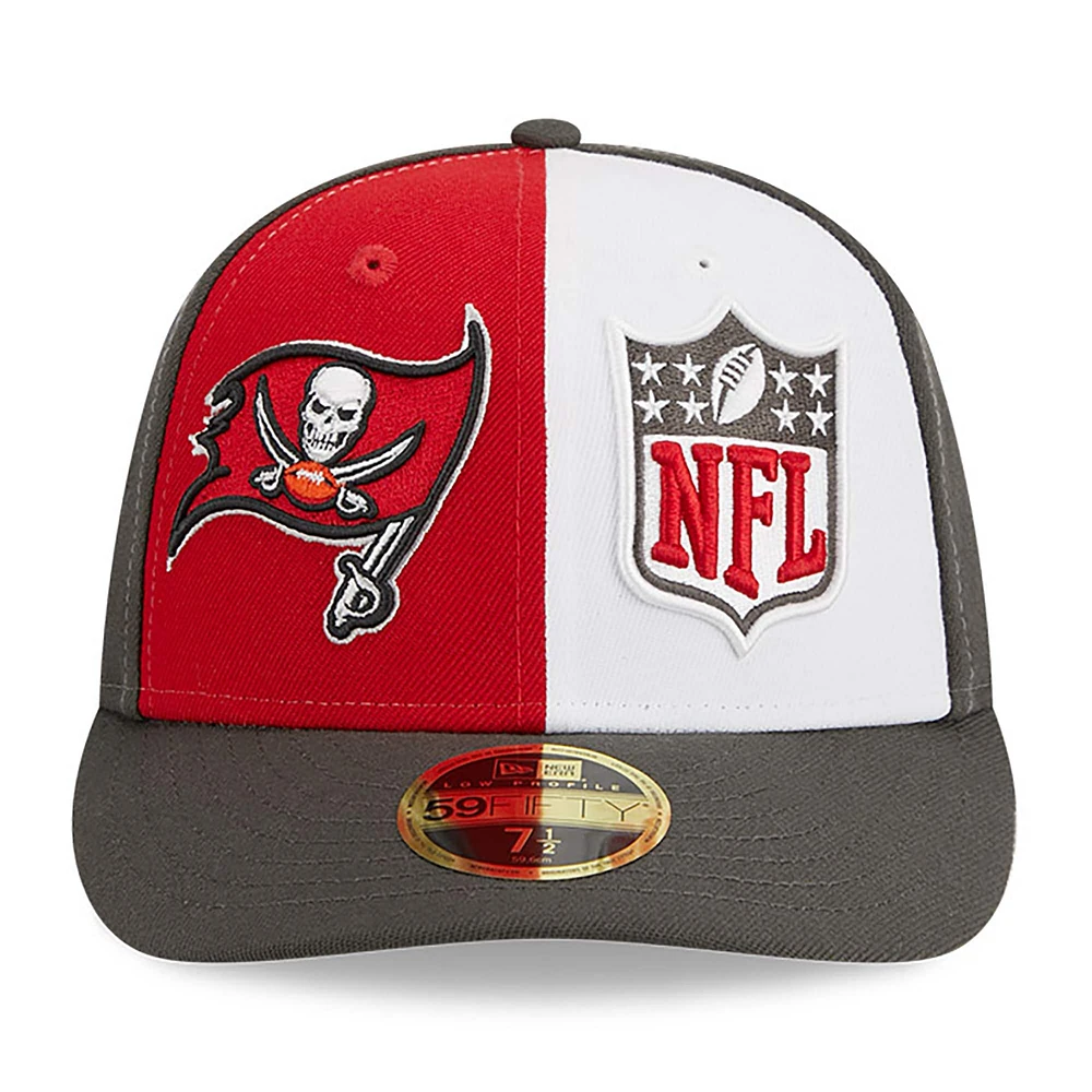 Casquette ajustée 59FIFTY Sideline Low Profile des Tampa Bay Buccaneers 2023 New Era pour homme, rouge/étain