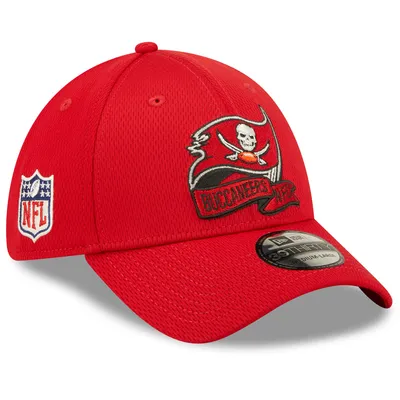 Men's New Era Pewter/Red Tampa Bay Buccaneers Surge 39THIRTY Flex Hat