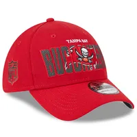 Casquette flex New Era Tampa Bay Buccaneers 2023 NFL Draft 39THIRTY rouge pour homme